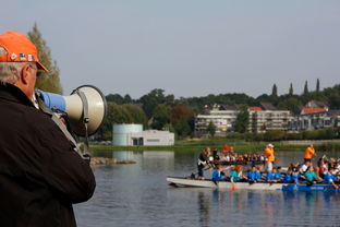 粽叶飘香，龙舟竞渡，探索端午节的传统文化与现代传承